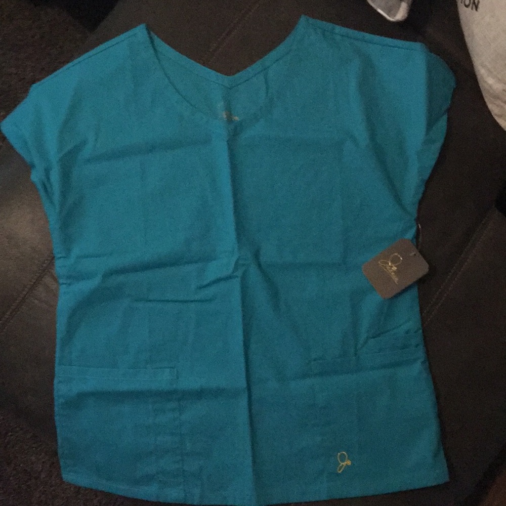 Jaanuu Small scrub top